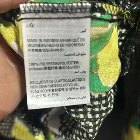 INC Crisscross V-neck, long wide sleeve shirred waist,floral lightweight - Picture 11 of 11